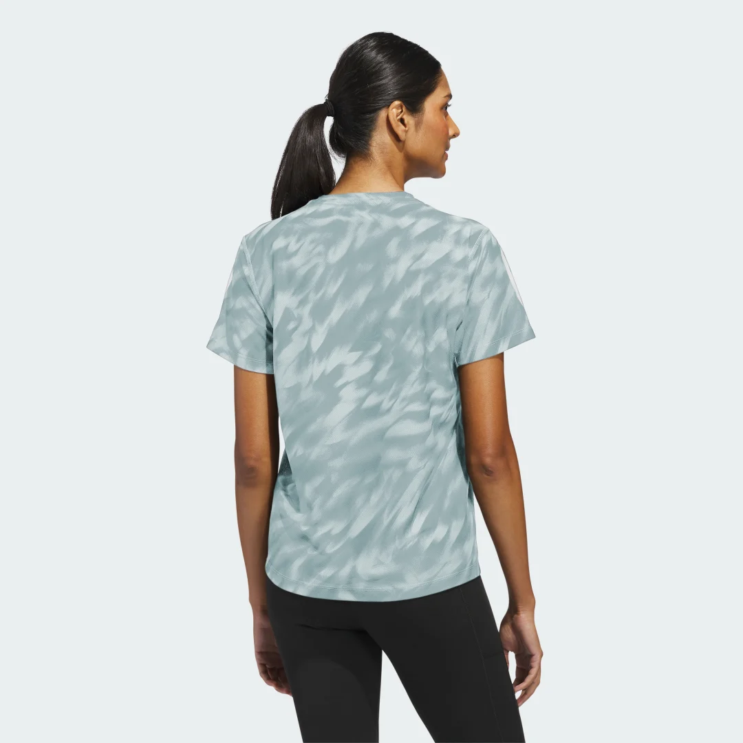 Detalle de Camiseta estampada Own The Run de Adidas — turquesa