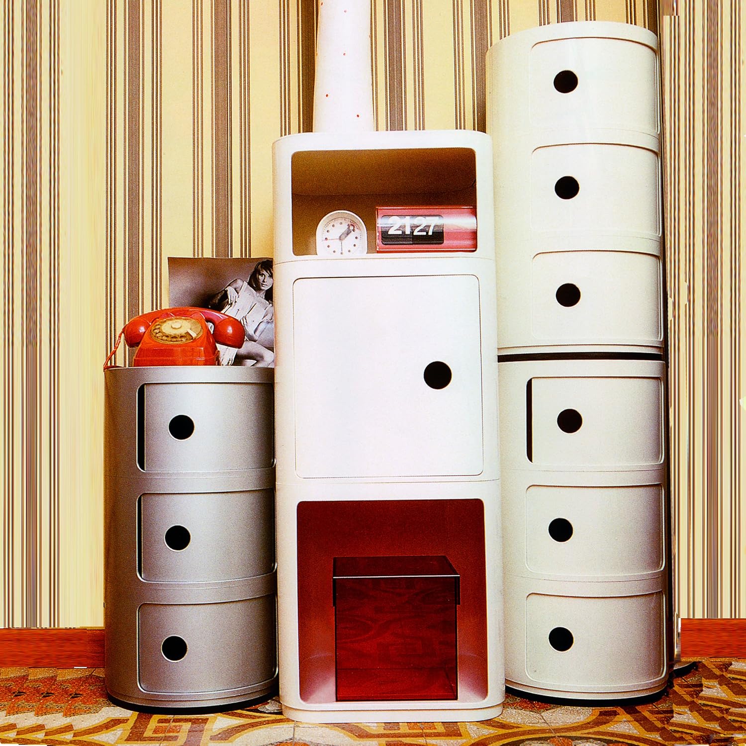 Detalle 2 de Kartell Componibili contenitore 2 elementi rosso, base tonda