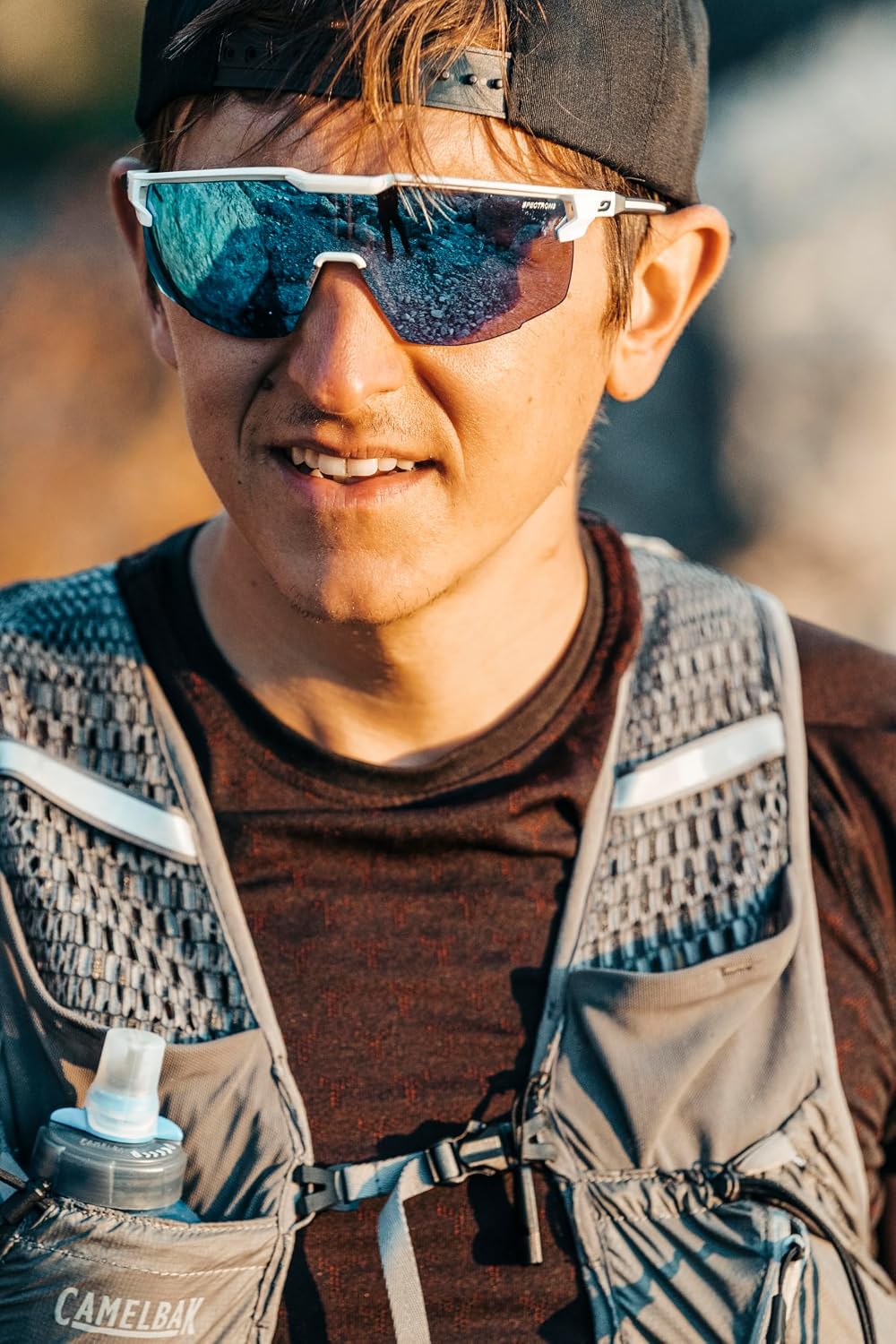 Detalle 2 de Julbo Ultimate – męskie okulary sportowe z fotochromowymi soczewkami REACTIV