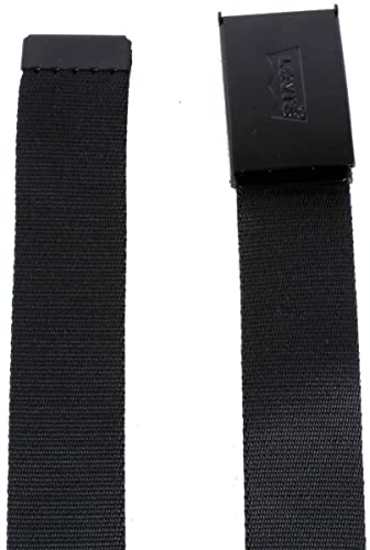 Detalle de Levi's Tonal Batwing Web Belt para hombre - Negro (Regular Black), una opción versátil y sobria