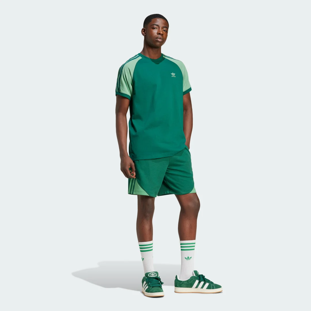 Detalle de Camiseta Colourblocked 3 bandas de Adidas