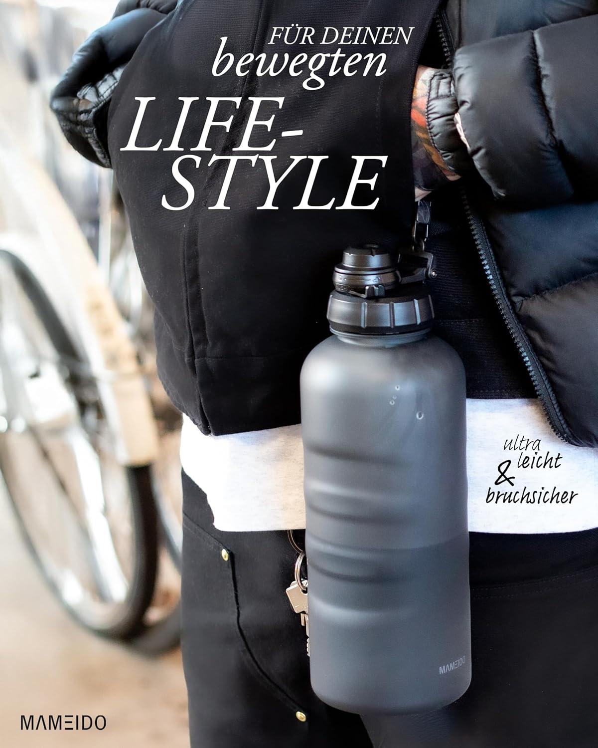 Detalle de MAMEIDO Trinkflasche 1,5 l mit Strohhalm, Zeitmarkierung und 2-in-1 Deckel – BPA-frei, Tritan