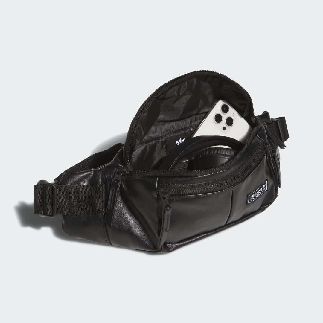 Detalle 2 de BANDOLERA DE PIEL VEGANA SKATEBOARDING de Adidas