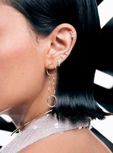 Detalle de SINGULARU Pendiente Suelto Mini Paw: Plata de Ley 925 con Baño de Oro 18K y cierre de rosca