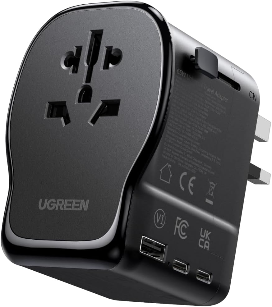 Detalle de UGREEN 65W Adattatore da Viaggio Universale 4 in 1: 2× USB-C, 1× USB-A, spina globale EU/UK/US/AU