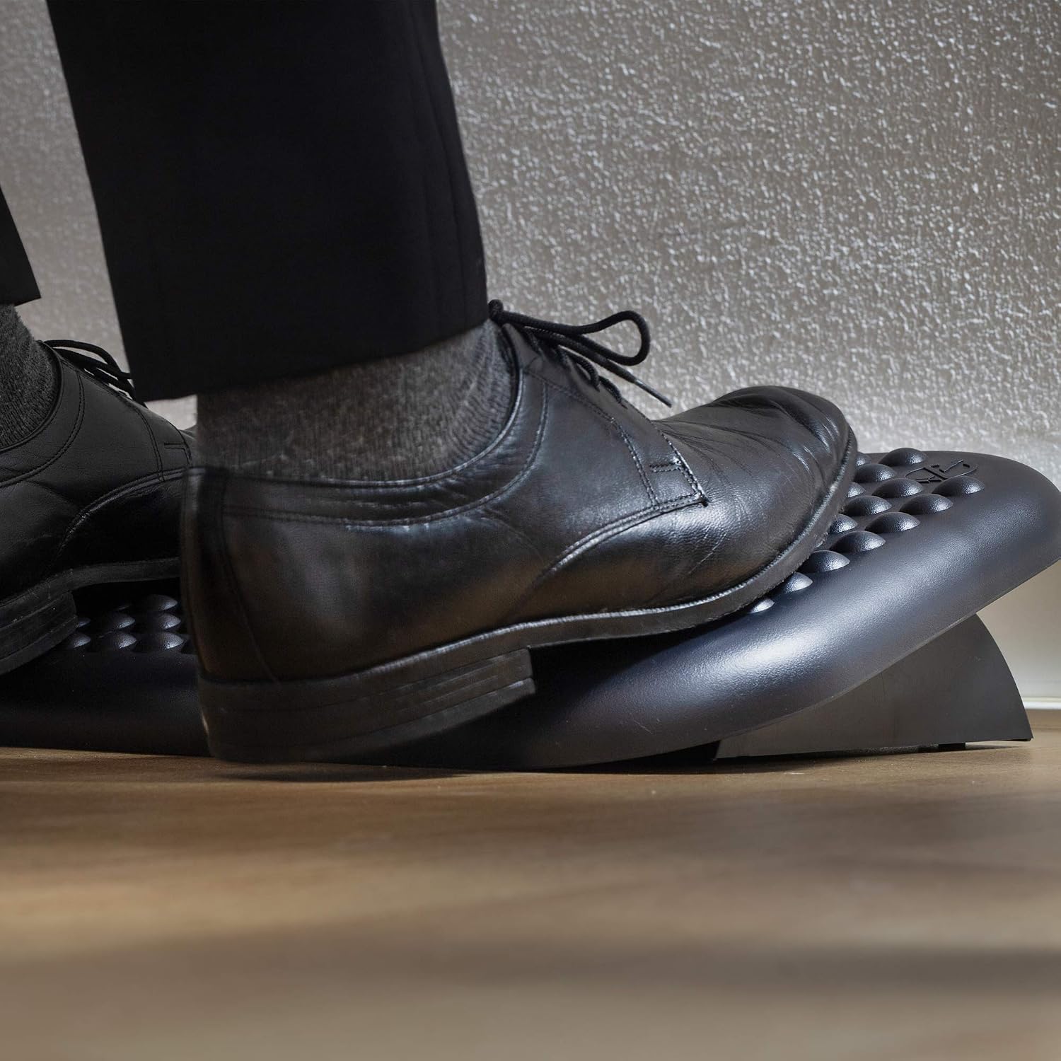 Thumbnail 1 de NGS FOOTNEST, Reposapiés Ergonómico Regulable, Oficina🦶