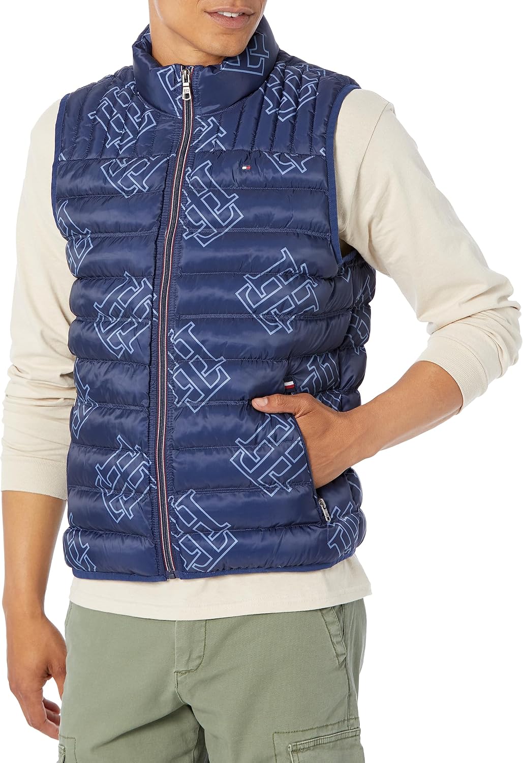 Detalle 2 de Tommy Hilfiger Men's Lightweight Packable Puffer Vest
