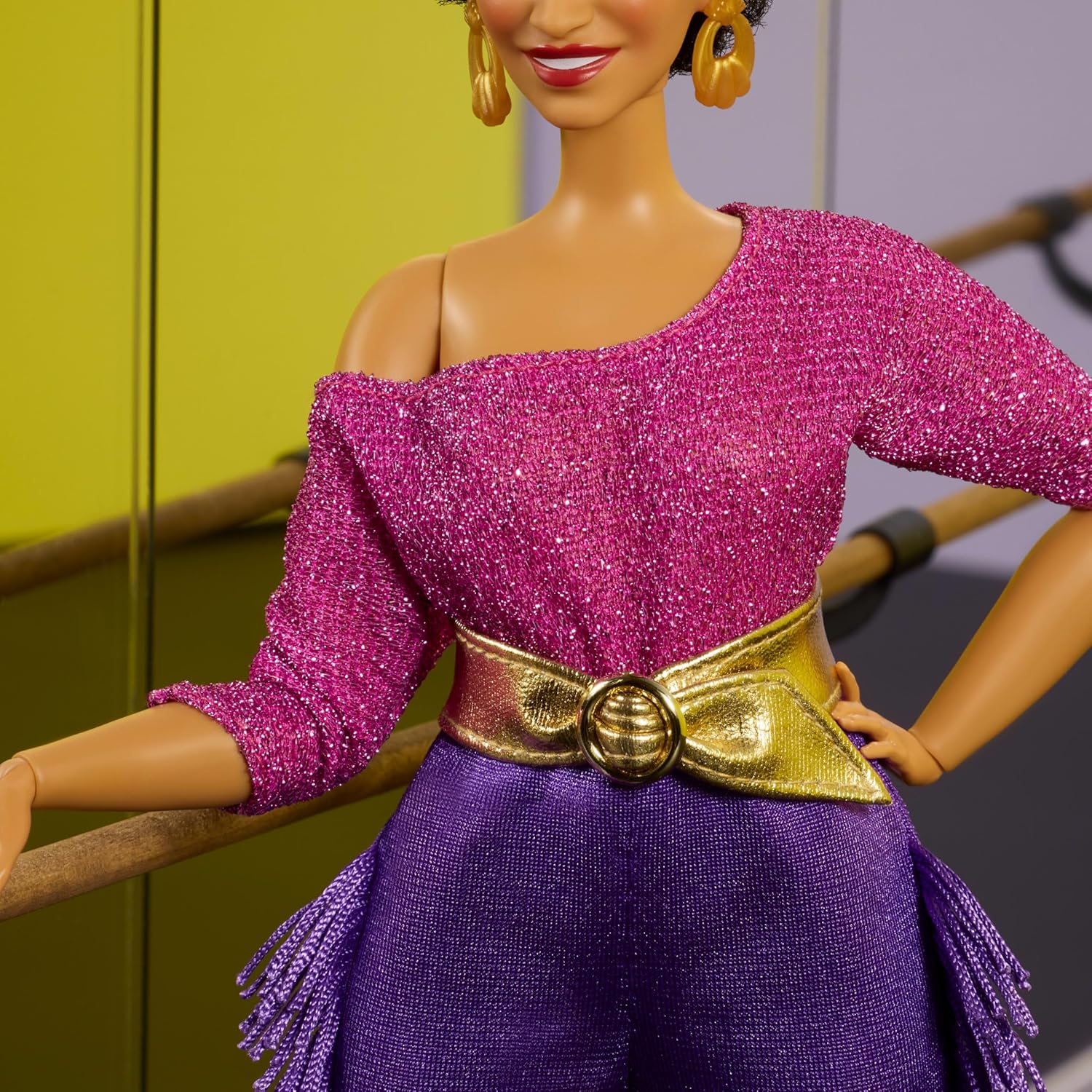 Thumbnail 2 de Barbie Signature Debbie Allen Tribute Doll — Posable, Dance-Inspired Collectible (JBJ24)