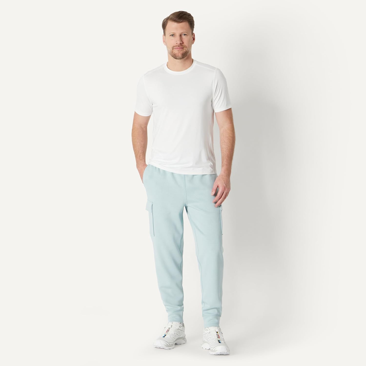 Detalle de Amazon Essentials Men's Active Sweat Relaxed-Fit Cargo Jogger