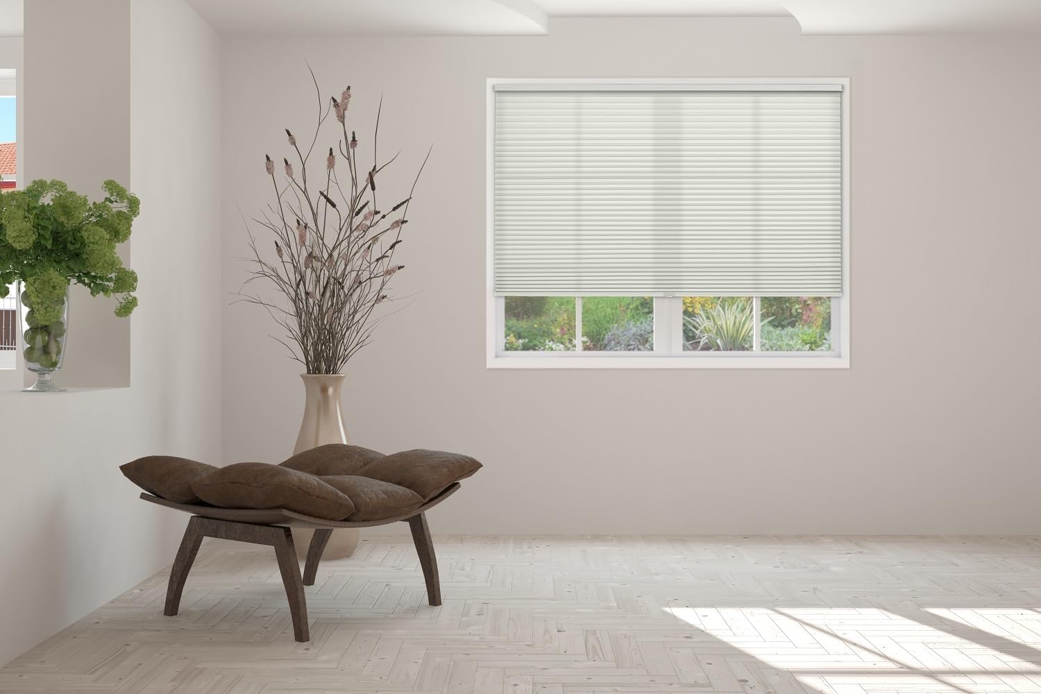 Detalle de BlindsAvenue Cordless Cellular Honeycomb Shade, White — 24" W x 48" H