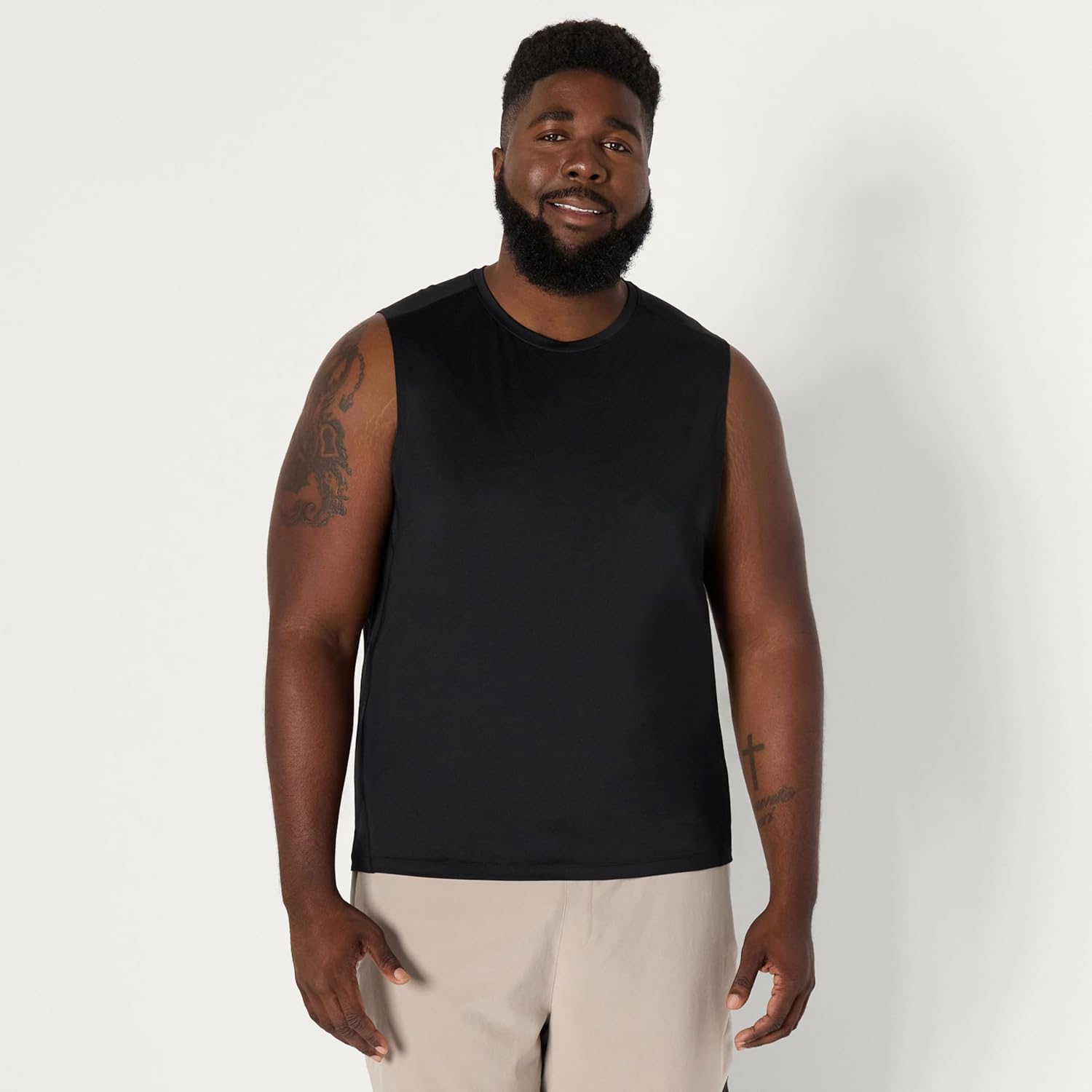 Thumbnail 5 de Amazon Essentials Men’s Active Quick Dry Tech Stretch Lightweight Muscle Shirt (Relaxed Fit)