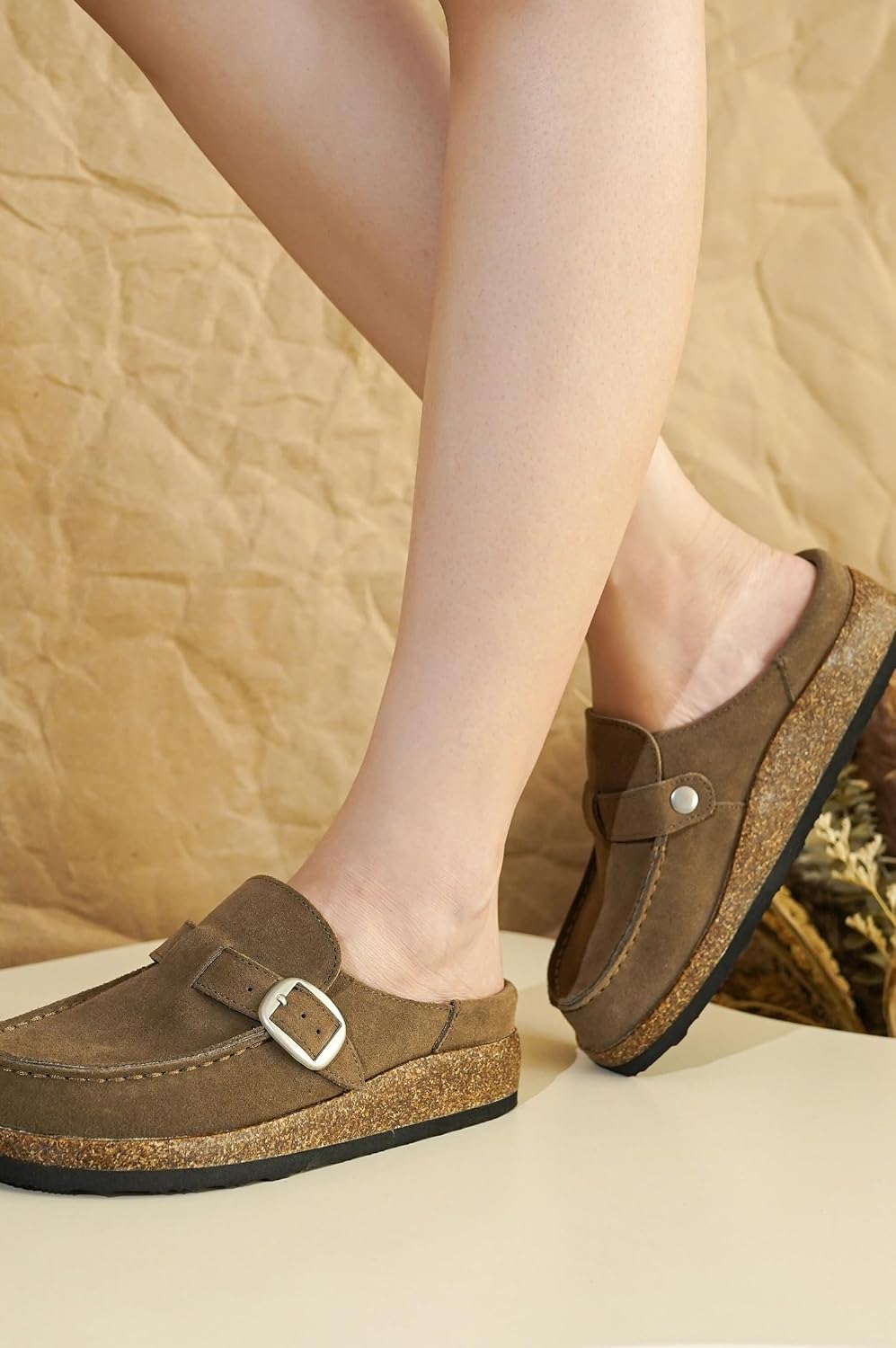 Detalle 2 de Carline Cloud Comfort Clogs women's memory foam mules 👡