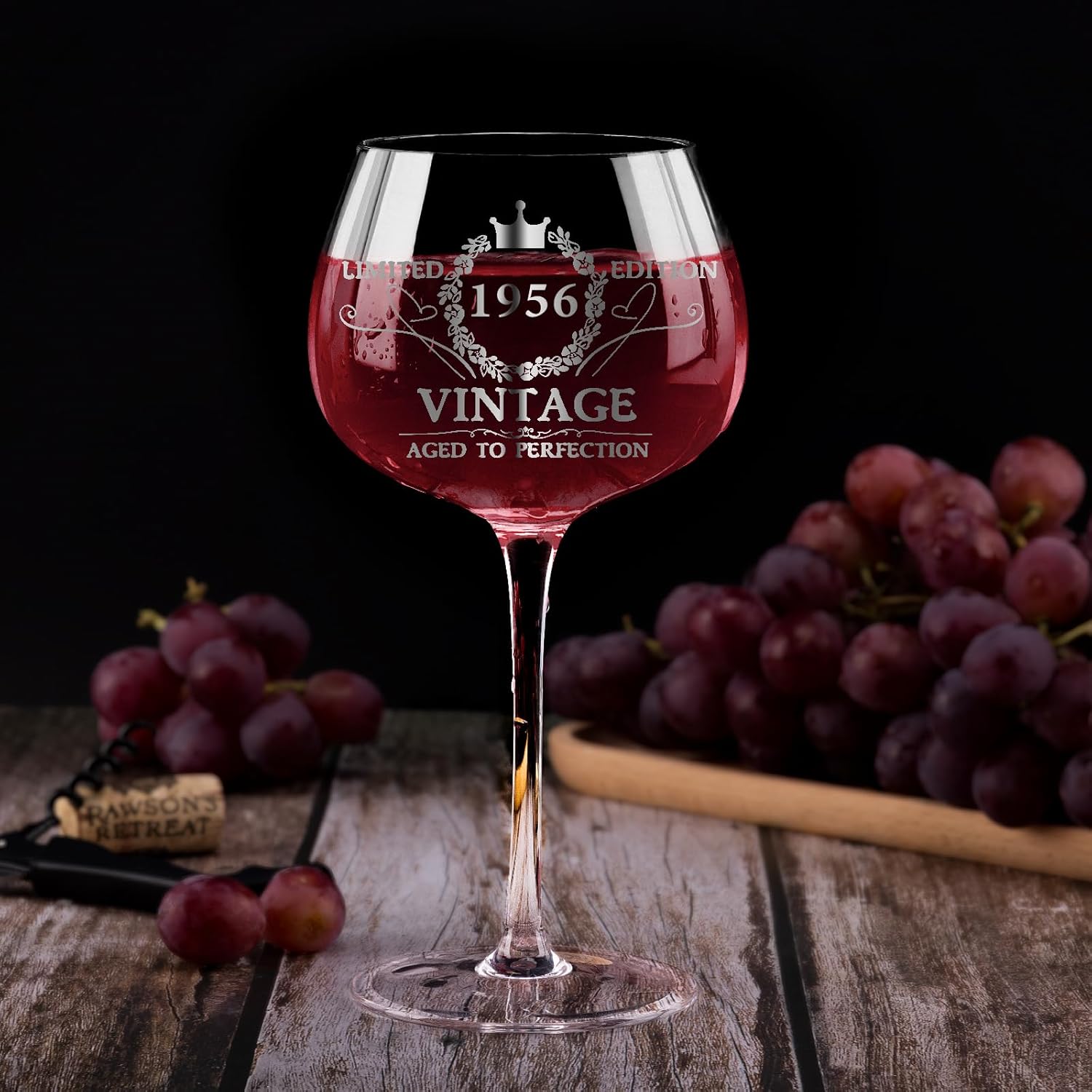 Thumbnail 4 de 70th Birthday Gifts for Women: Vintage 1956 Engraved 70th Wine Glass in Gift Box