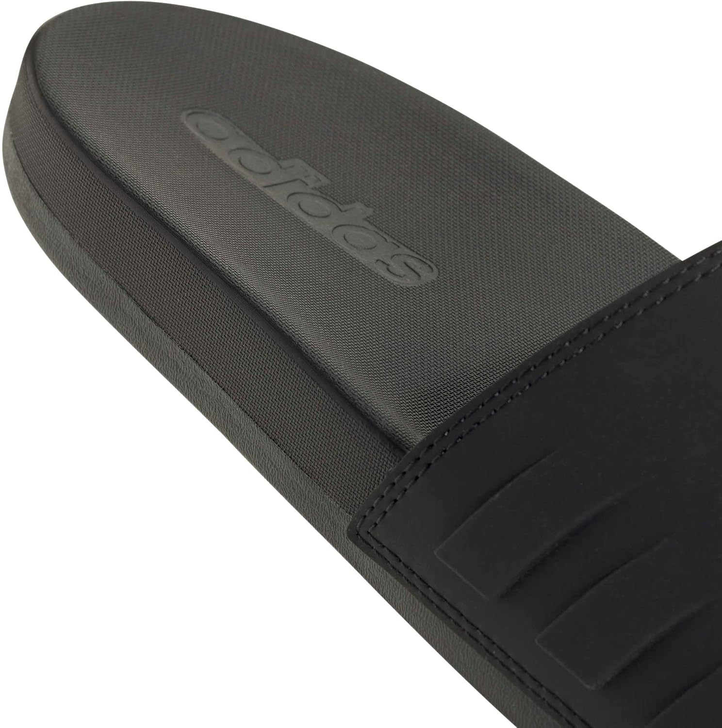 Detalle de Adidas Ciabatte Mercedes - AMG Petronas F1 adilette Comfort: stile e comfort per la casa