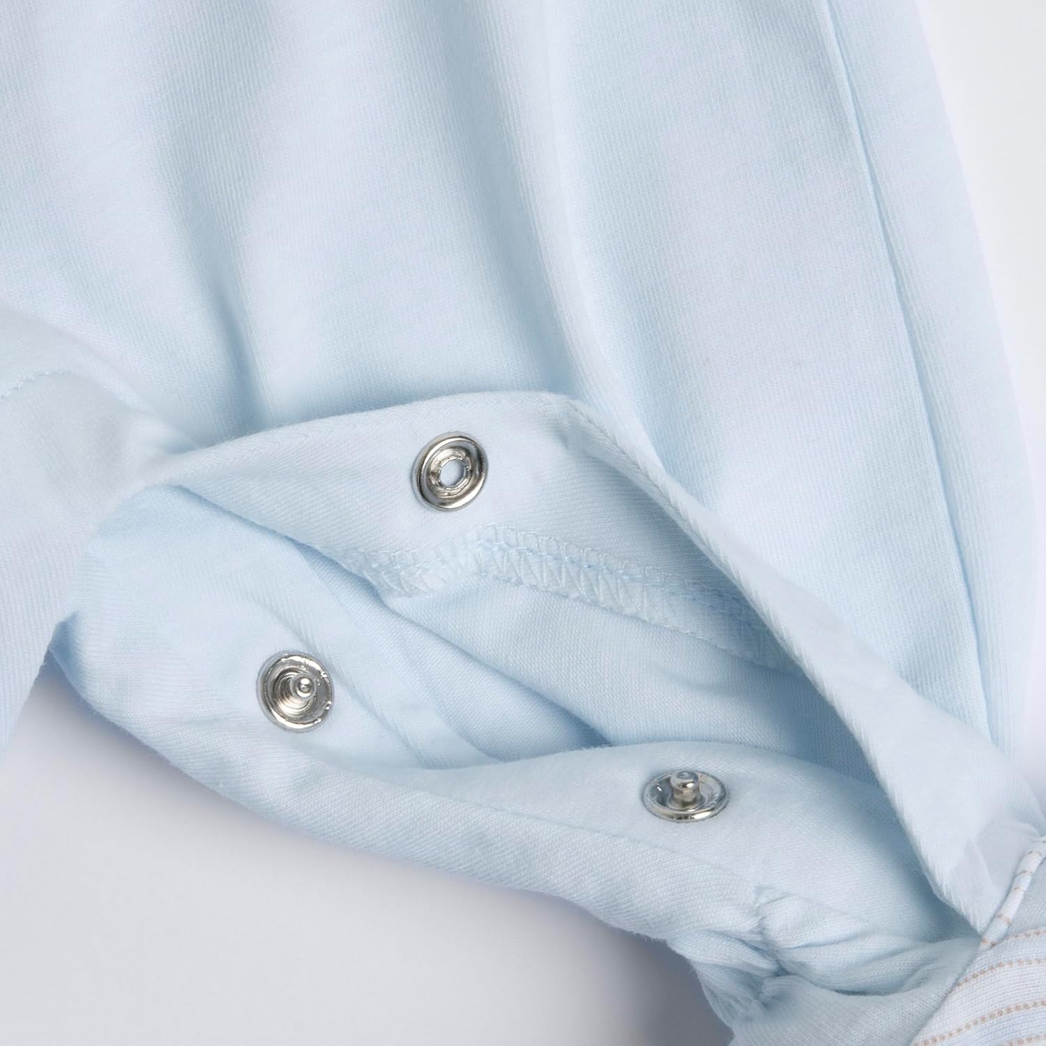 Detalle 2 de Chicco Tutina Neonato in cotone leggero