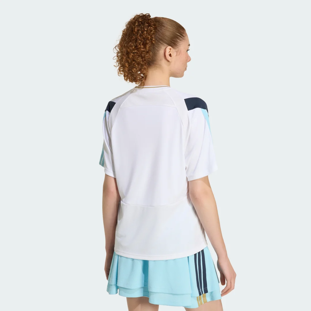 Thumbnail 1 de Camiseta House of Tiro de Adidas: color blanco, estilo y comodidad para el día a día
