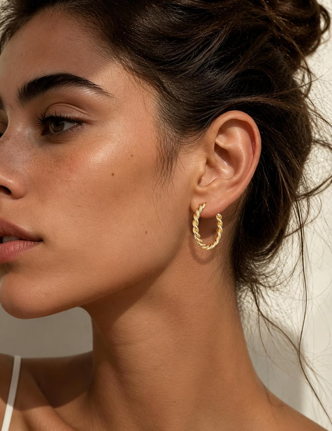 Detalle de 14K Gold-Plated Hoop Earrings