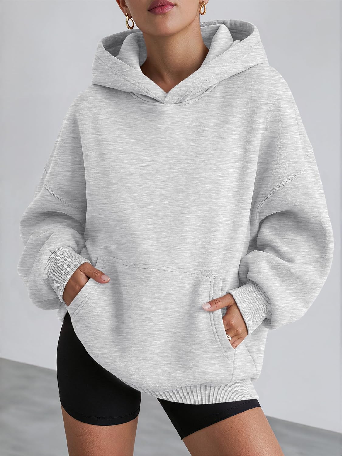 Detalle 2 de AUTOMET Women's Oversized Hoodie 100% Polyester