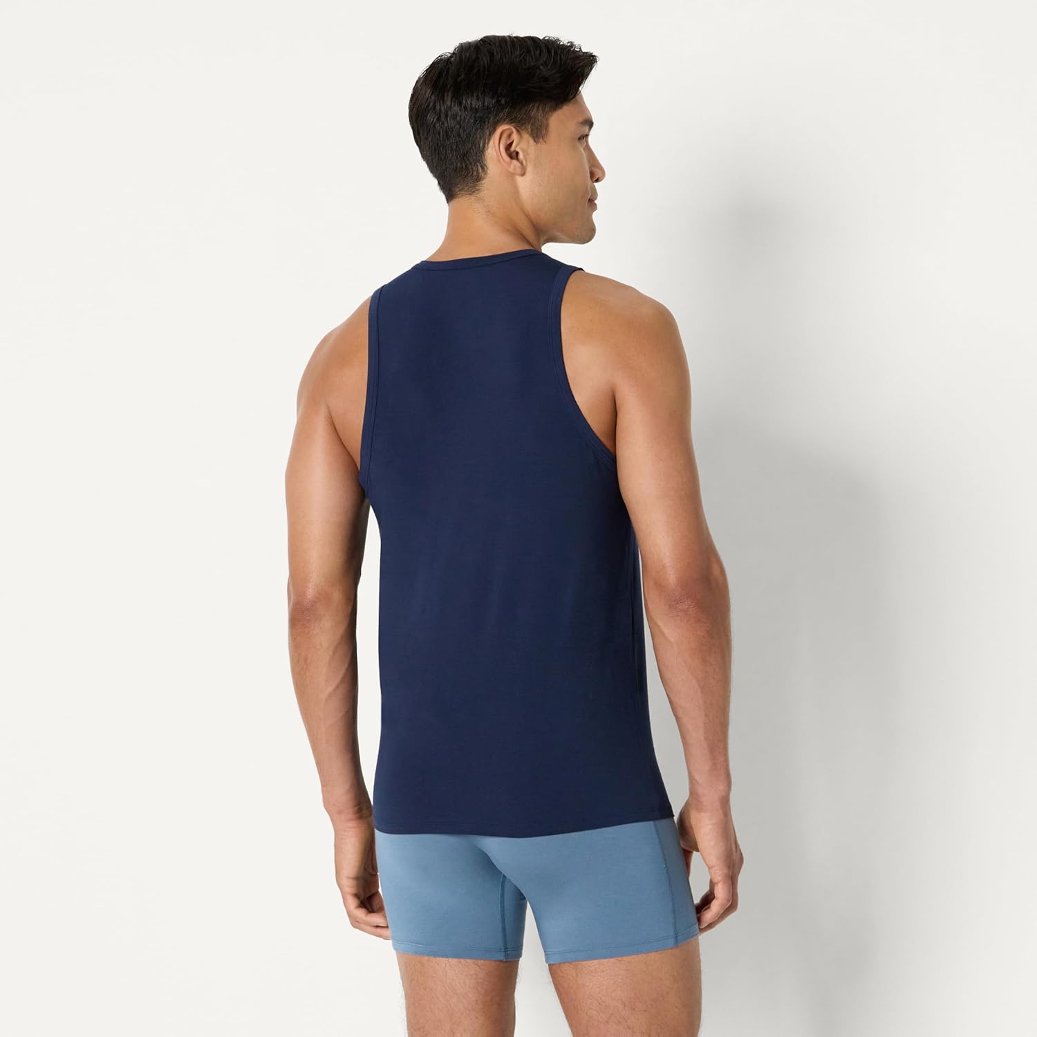 Thumbnail 2 de Amazon Essentials Men’s Sleeveless Super Soft Modal Vest (Slim Fit)