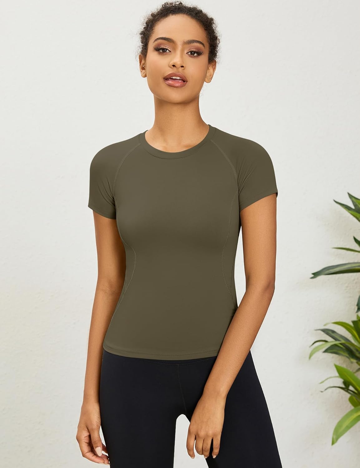 Detalle de Rapbin Women’s Gym Tops workout & yoga T-shirt (short sleeve, quick-dry)