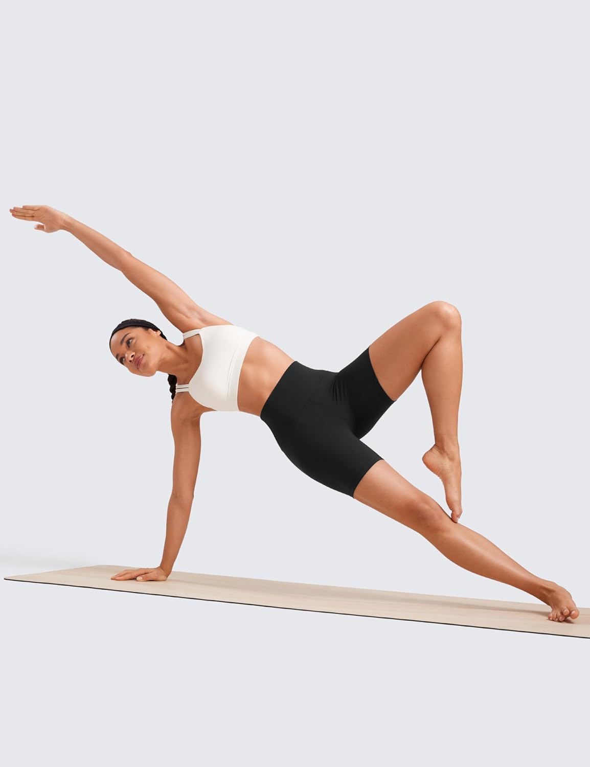 Detalle de CRZ YOGA Butterluxe High-Waisted Yoga Shorts (2.5''/4''/6''/8'') – Seamless Gusset Biker Shorts