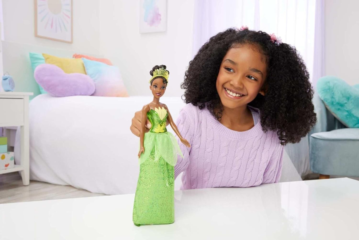 Thumbnail 1 de Mattel Disney Princess Tiana Posable Fashion Doll with Sparkling Clothing and Accessories (HLW04)