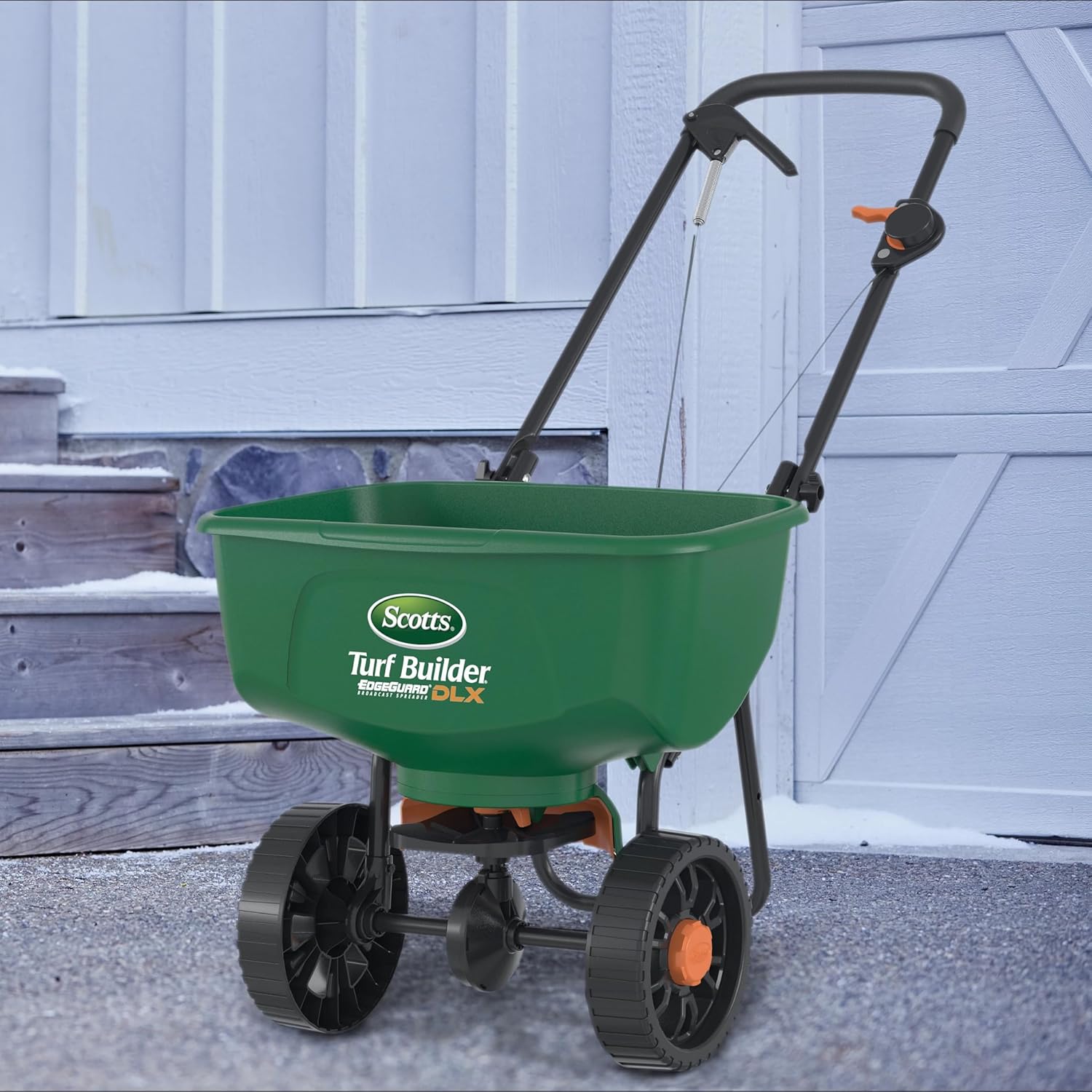 Thumbnail 1 de Scotts Turf Builder EdgeGuard DLX Broadcast Spreader 15,000 sq ft 🌱