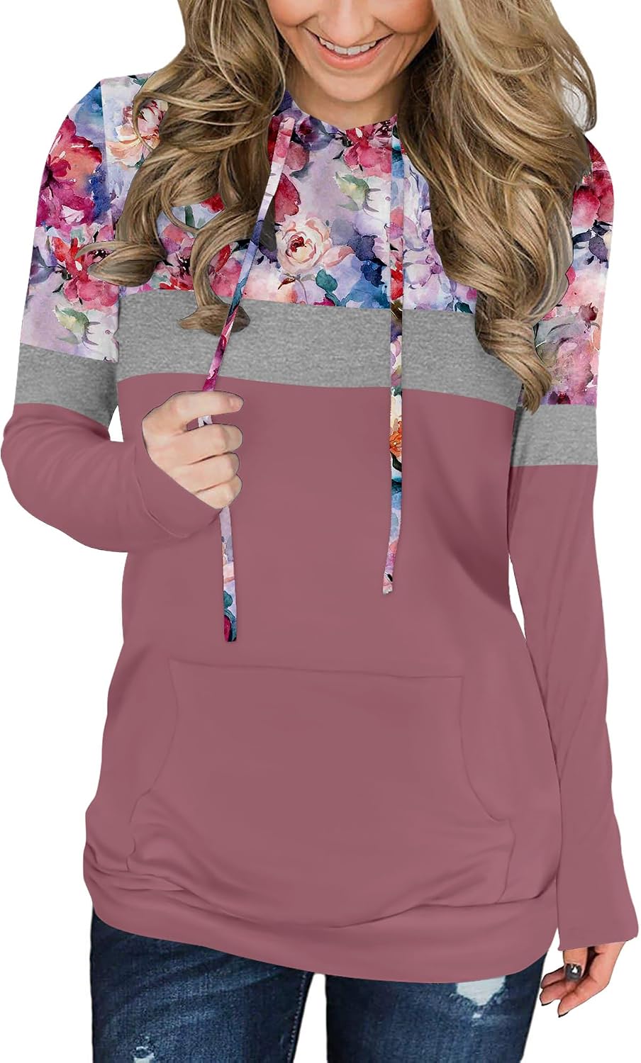 Detalle de KISSMODA women’s camo leopard print hoodie with drawstring pocket