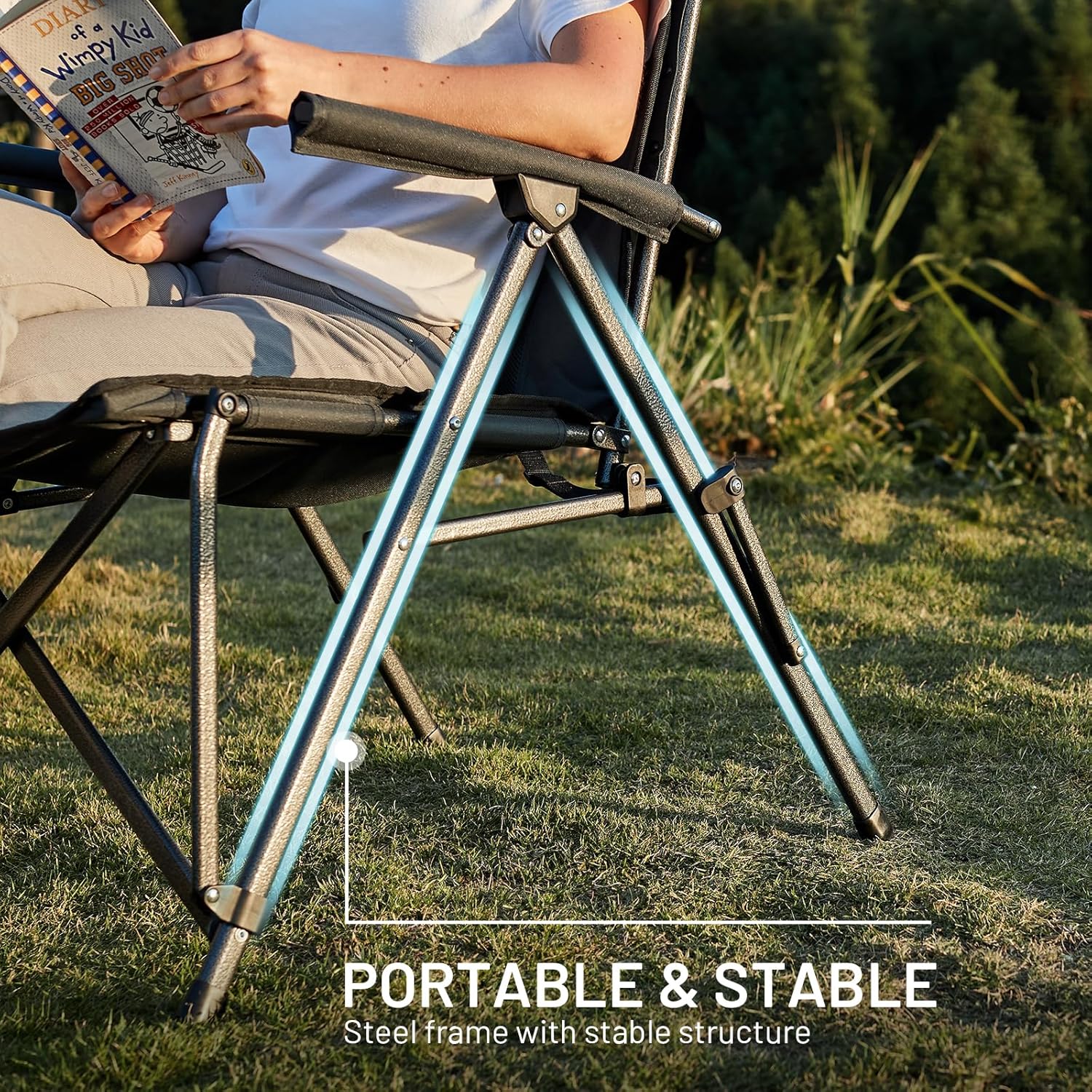 Detalle 1 de Timber Ridge Camping Chair 2 Set for Adults – Heavy Duty Oversized Folding Chairs with High Back, Padded Seat & Cup Holder (150kg)