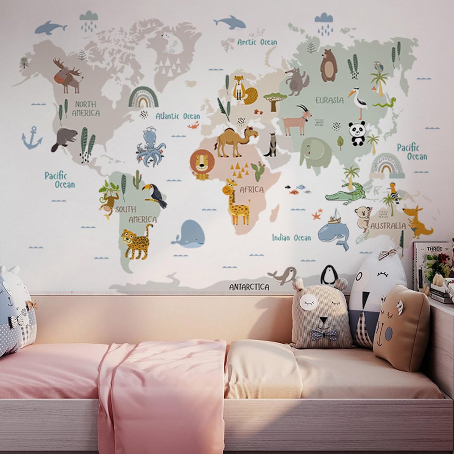Detalle 1 de Animal World Map Wall Decals, 34.2 x 20.4 in