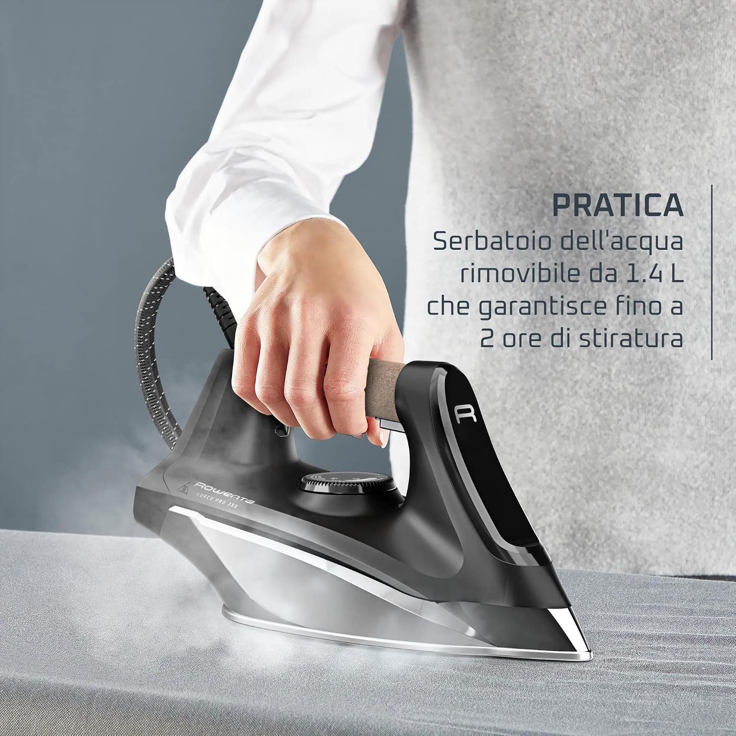 Detalle 2 de Rowenta Force Pro 350 Ferro con generatore di vapore VR7443: stiratura rapida e potente