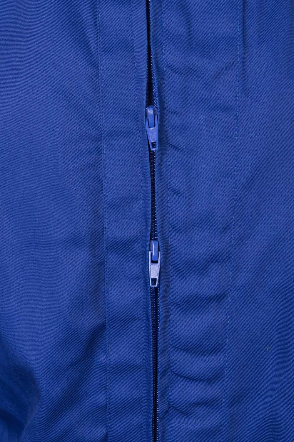 Detalle 2 de Velilla 214 Mono modelo italiano azulina talla 52 con cierre asimétrico y doble cursor