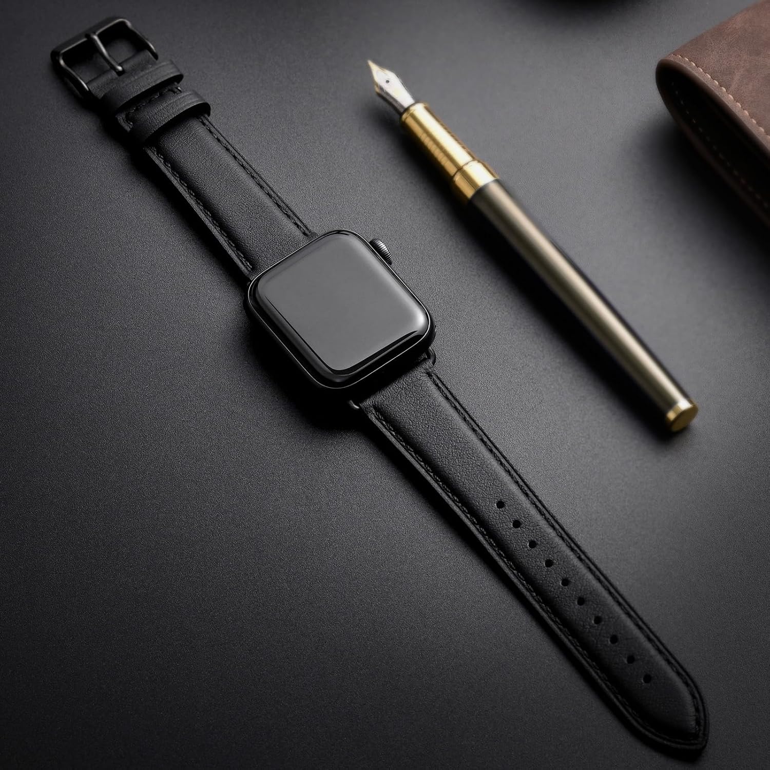 Detalle de SUNFWR Lederarmband für Apple Watch – 42–49 mm, Ersatzlederband aus hochwertigem Leder