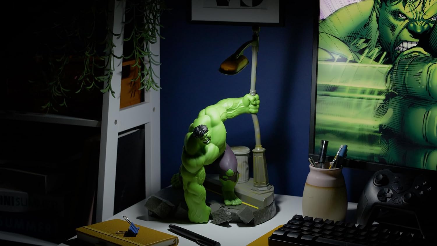 Detalle de Paladone Marvel Hulk – lampa-diorama 34 cm, 3 poziomy jasności, USB