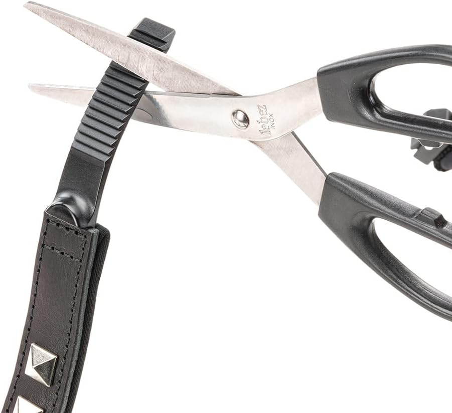Detalle 2 de Ferplast Giotto Luxor MEDIUM Hundegeschirr aus echtem Leder – Schwarz, Größe mittel (38–46 cm) mit silbernen Nieten