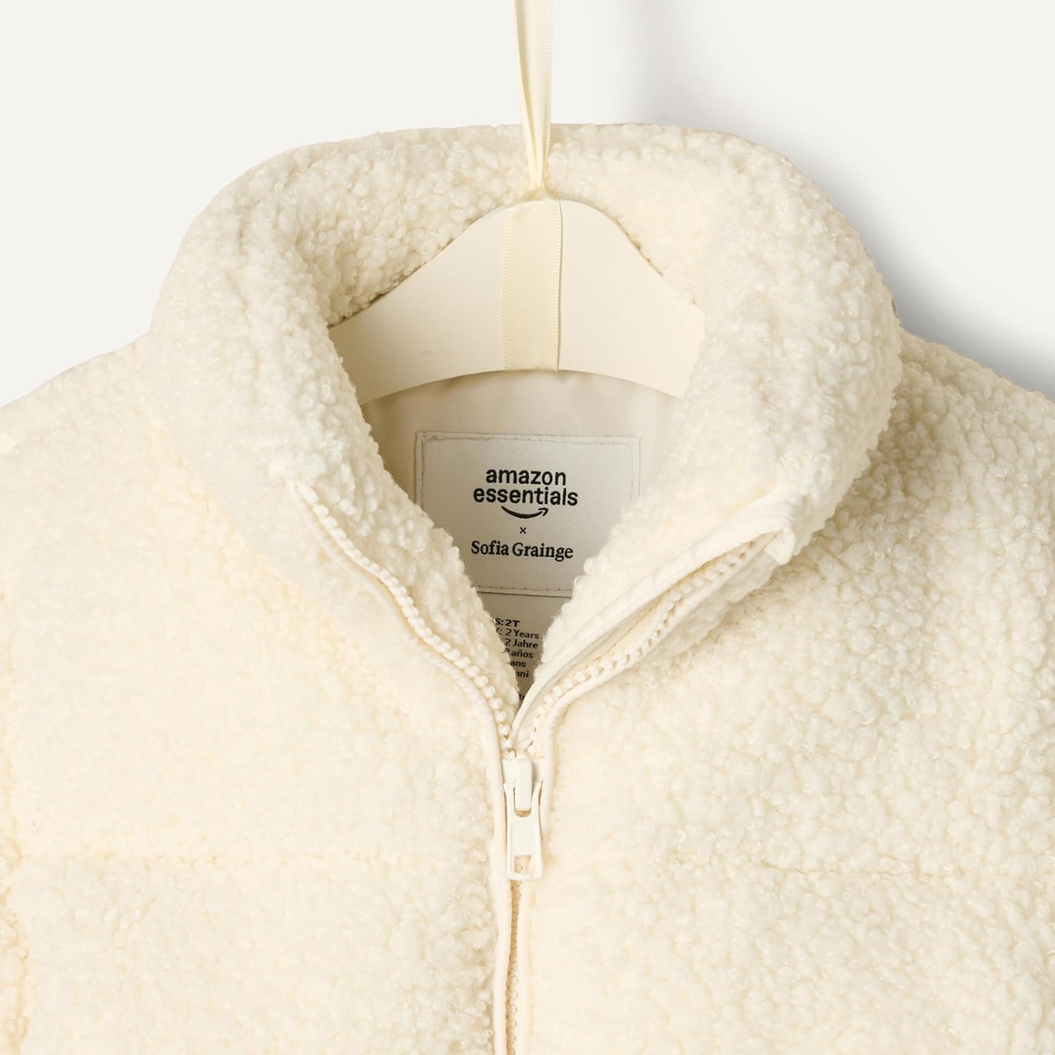 Thumbnail 4 de Amazon Essentials x Sofia Grainge Teddy Puffer Jacket for Babies, Toddlers and Kids