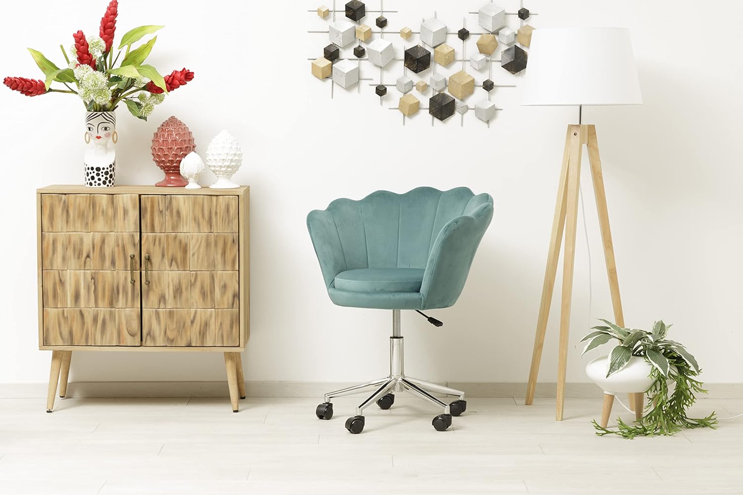 Detalle 2 de Baroni Home Poltrona Imbottita con Schienale a Conchiglia in Velluto Tiffany con Ruote Argento – Alta Comfort e Design per Scrivania