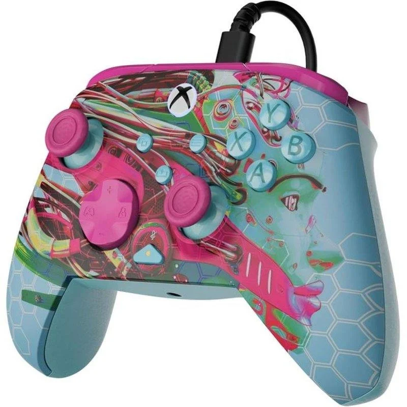Detalle de Mando Gaming Turtle Beach Rematch Advanced: precisión y iluminación para Xbox/PC