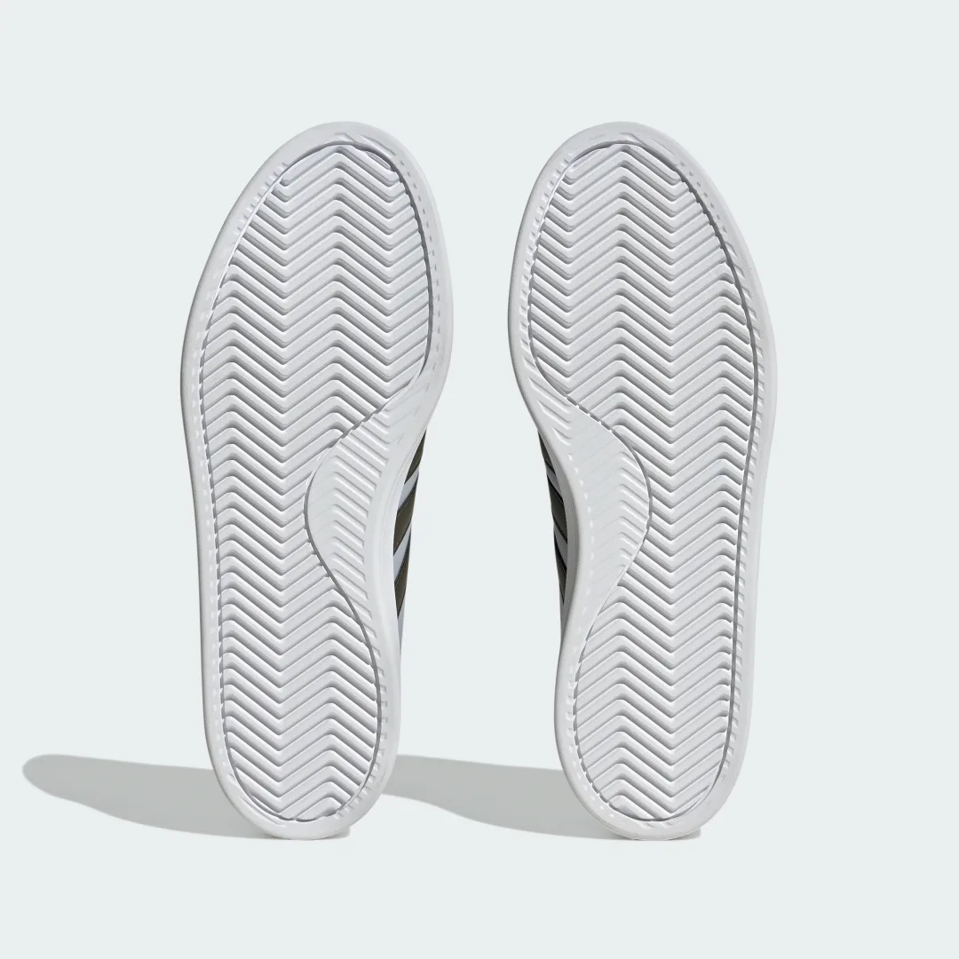 Detalle de Adidas Grand Court Cloudfoam Comfort: zapatilla gris para uso diario, con sujeción y amortiguación