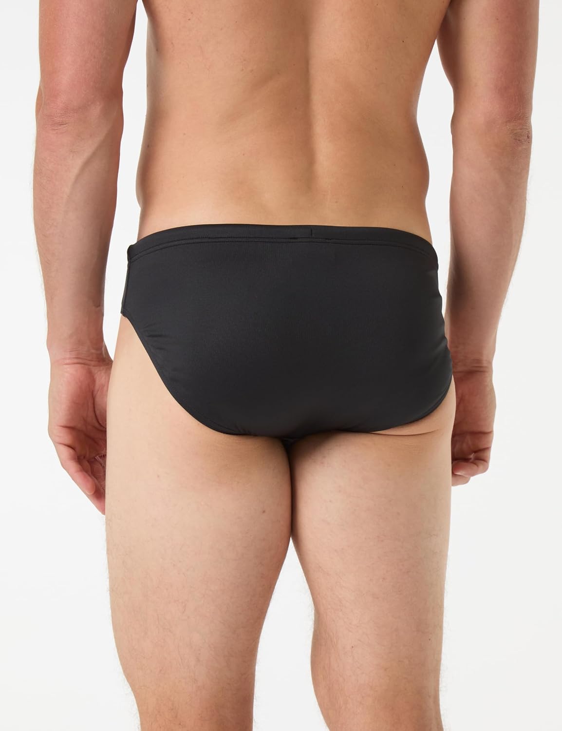 Detalle de Emporio Armani Brief Costume a Slip Uomo: stile discreto e comfort per l’estate