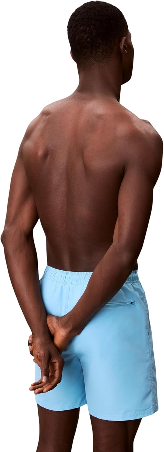 Detalle de Calvin Klein Pantaloni da Nuoto Uomo: stile essenziale e sostenibile per nuotare con carattere