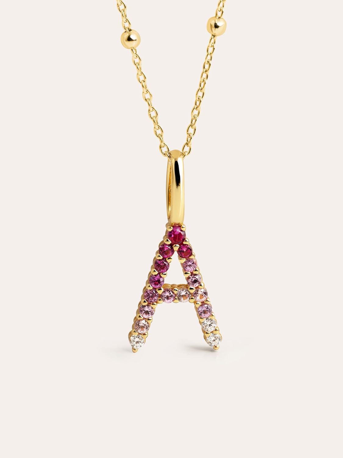 Detalle de SINGULARU Charm Letter Spark Sakura: Ciondolo iniziale in Argento Sterling 925 placcato oro 18Kt con zirconi