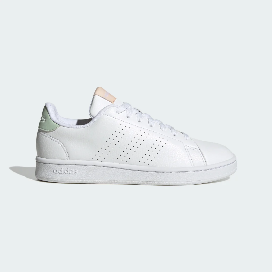 Imagen de Zapatillas Advantage de Adidas: comodidad casual en color Blanco para tu día a día en OfertitasTOP