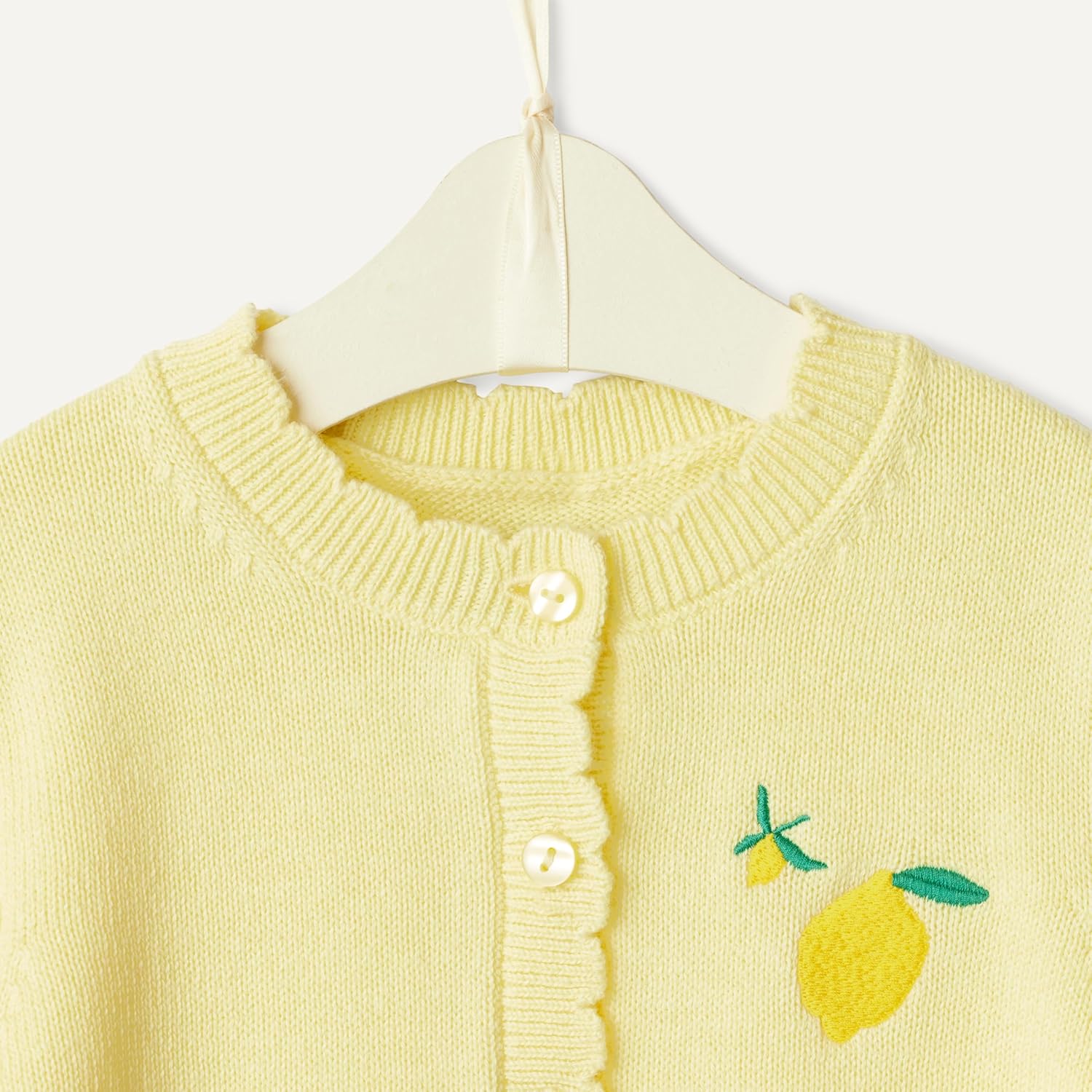 Thumbnail 4 de Amazon Essentials x Sofia Grainge Toddler and Baby Girls' Lightweight Cotton Cardigan Sweater