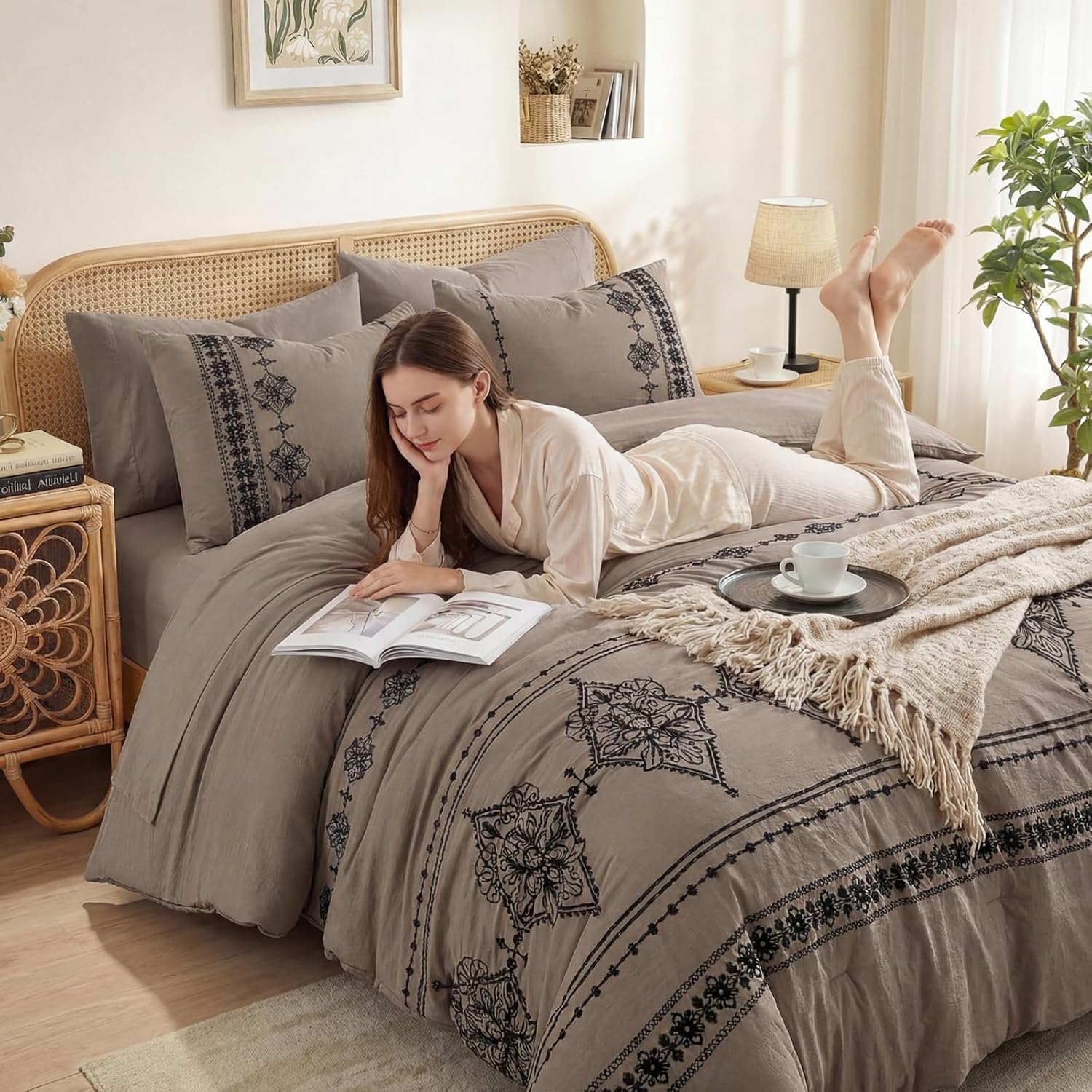 Thumbnail 2 de MaiRêve Queen Size Comforter Set Taupe Grey with Embroidered Boho Western Style