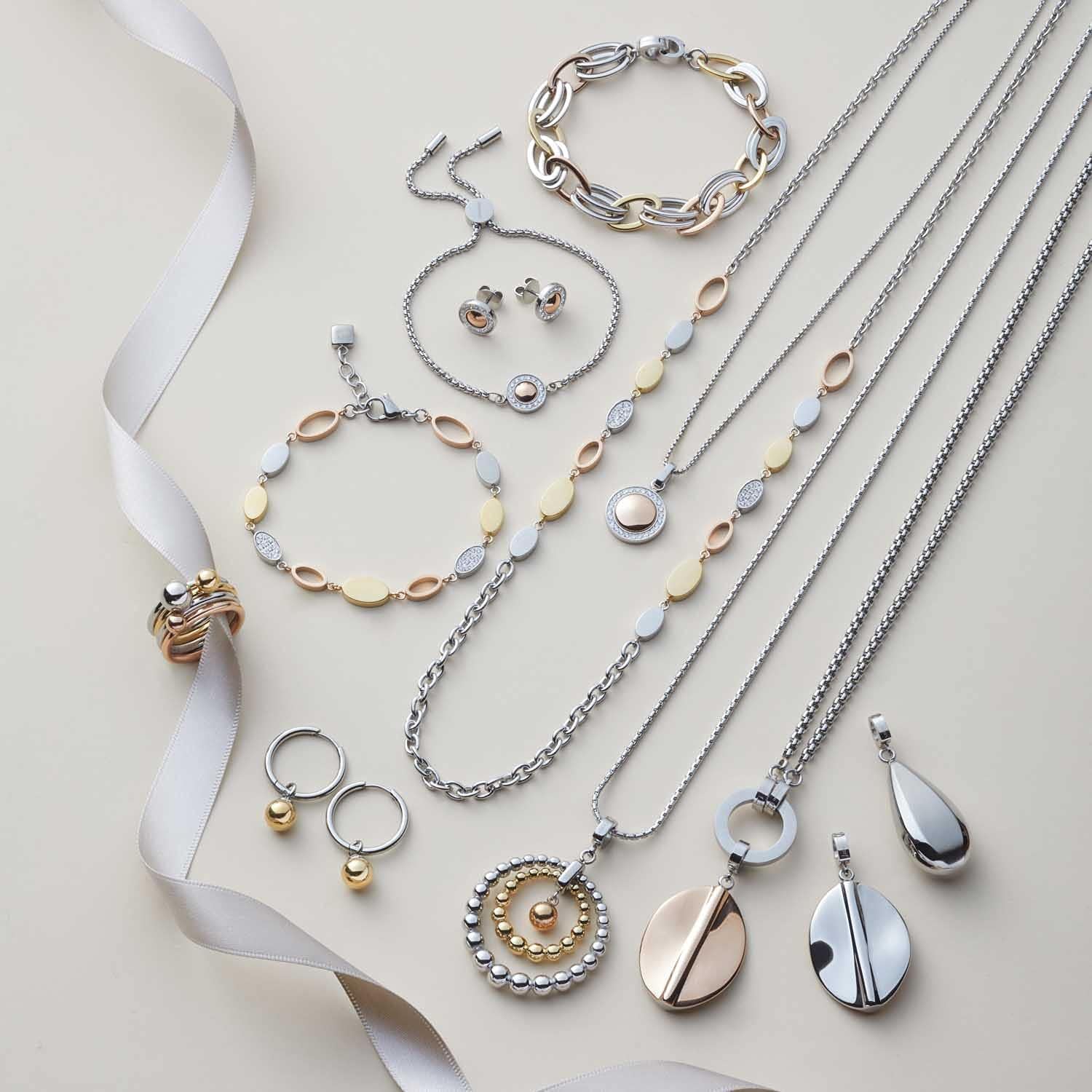 Thumbnail 4 de JEWELS BY LEONARDO Kreolen Beauty's Alida – Puristische Hoop-Ohrstecker aus silberfarbenem Edelstahl (1 Paar)