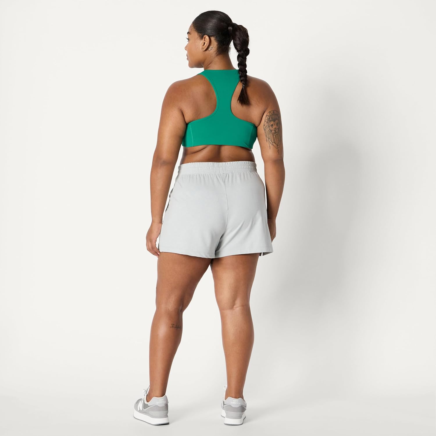 Thumbnail 6 de Amazon Essentials Damen sportliche weiche Sweatshorts mit leichtem Stretchanteil (ca. 8,9 cm Innenbeinlänge)