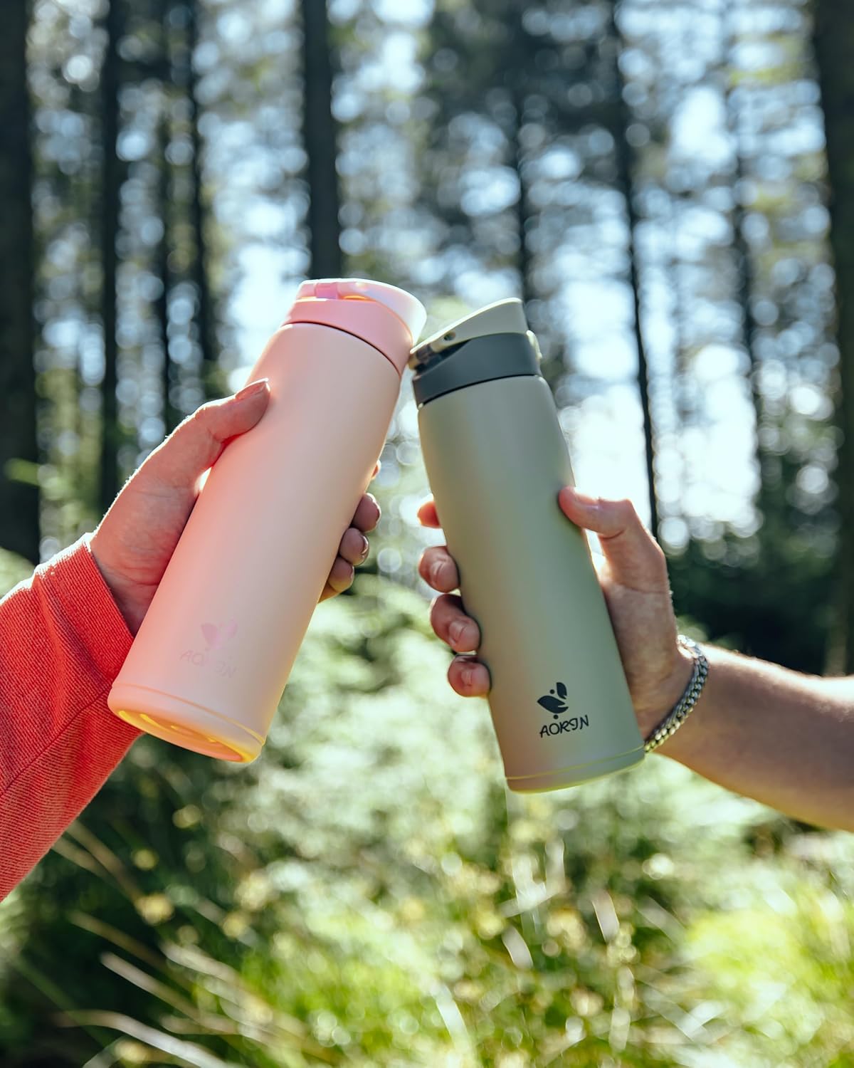 Thumbnail 4 de AORIN borraccia termica in acciaio inox 18/8 da 750 ml per bambini (senza BPA) con tappo a un solo tocco e 2 coperchi