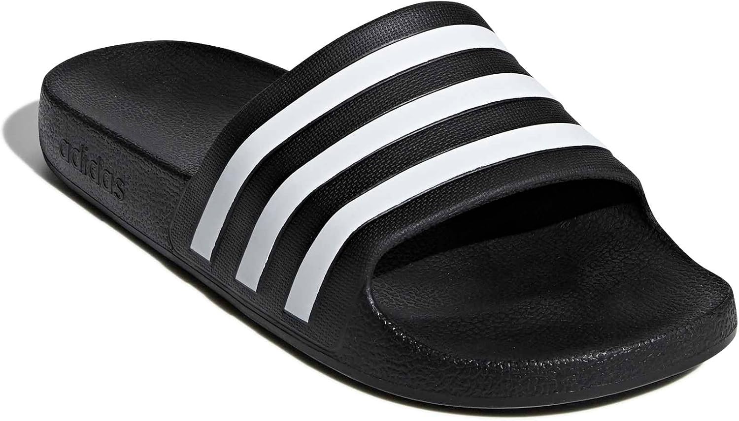 Detalle de adidas Adilette Aqua Dusch- & Badeschuhe Schwarz – Bequeme Begleiter für Wasser- und Strandmomente