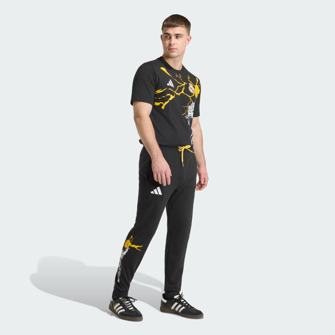 Detalle de Pantalón adidas Real Madrid Avengers – negro